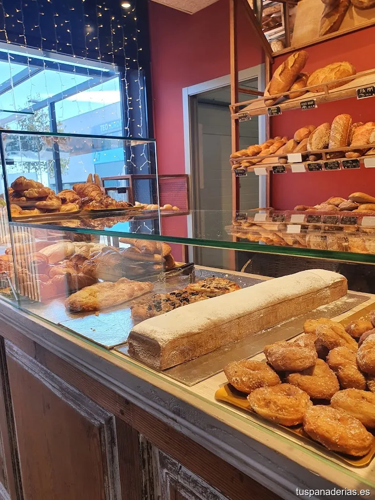 Panadería cafetería El Llonguet
