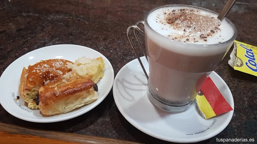 Cafeteria Larpeiradas Panaderia
