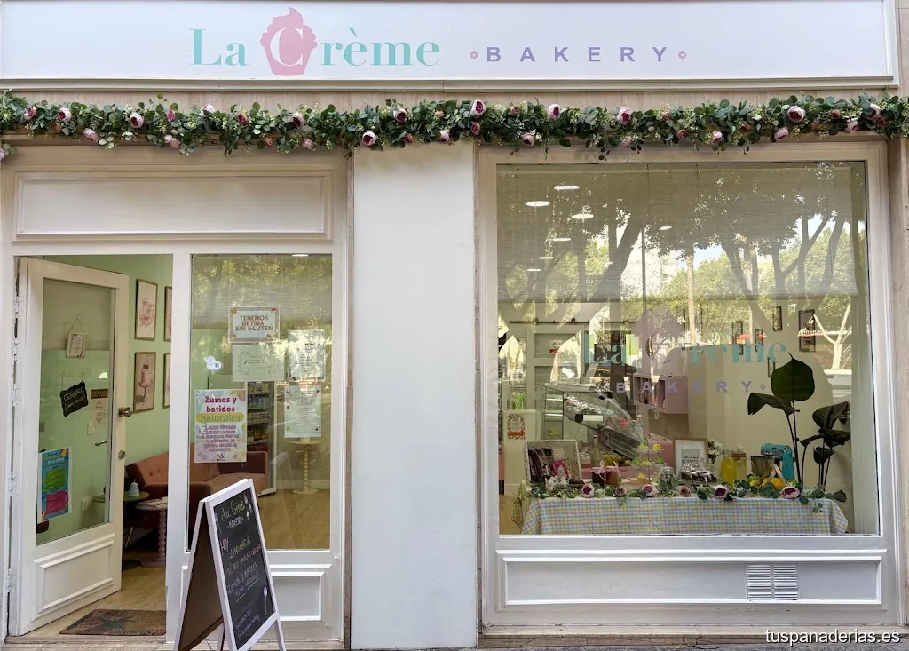 La Crème Bakery