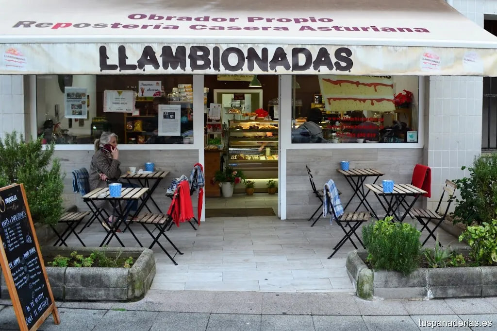 Pastelería Llambionadas