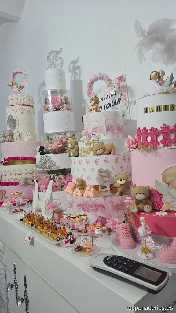 Elegant Cakes/pasteleria por ENCARGO