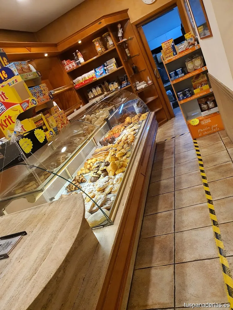 PANADERIA HERMANOS FRANCES, C.B.