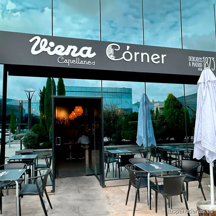 Viena Capellanes