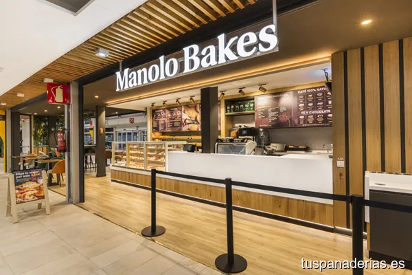 Manolo Bakes