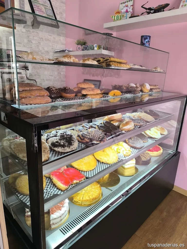 Pastelería & Obrador Dulce Camino (tartas personalizadas)