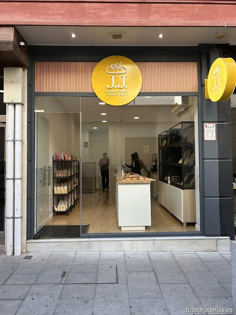 Panadería Bollería JJ en c/ Alemania