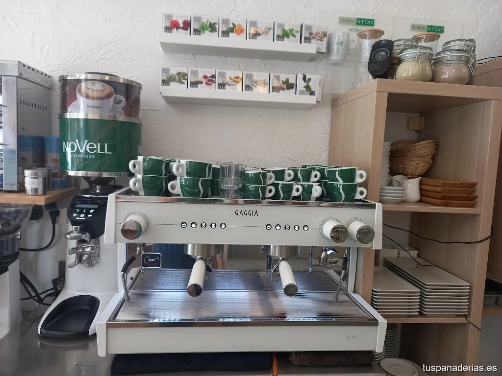 ADELAIDA Sweet & Coffee