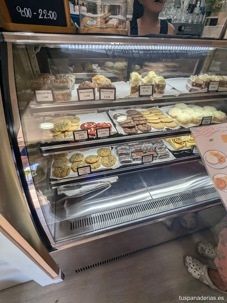 La Casa del Sol, Sunshine Bakery (Sunshine Pastries & Cakes S.L.)