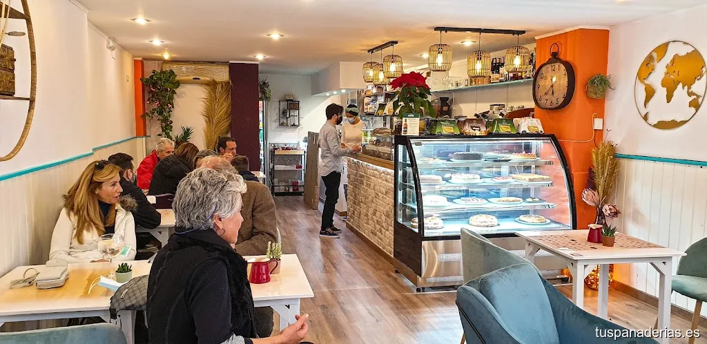 Pasteleria Fiore's Bakery