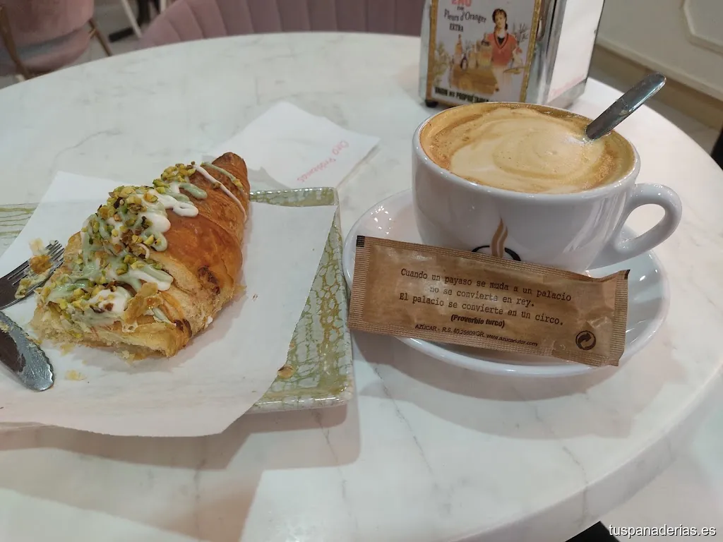 Panaderia Cafeteria Heladeria M & D