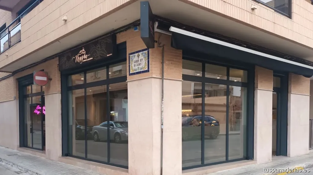Cafetería Panadería Mayda