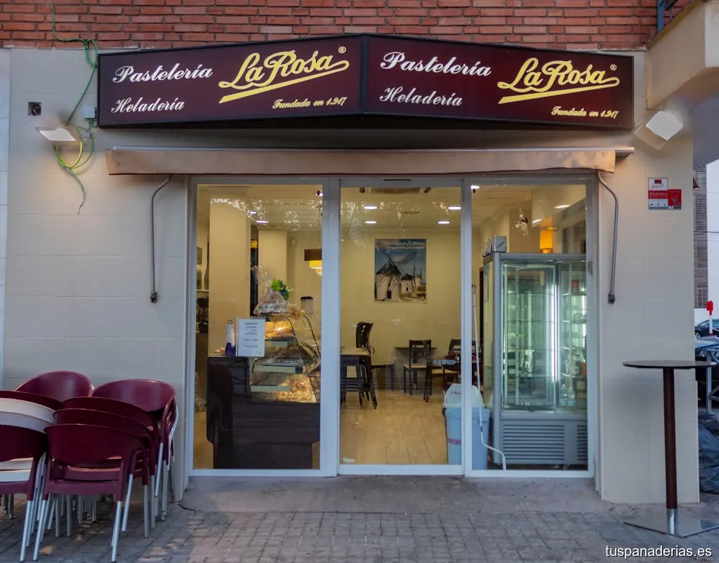 Pastelería Heladería La Rosa
