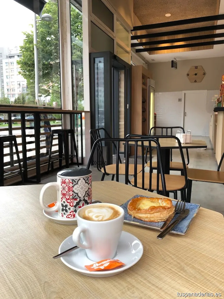 Panadería Cafeteria Lakua