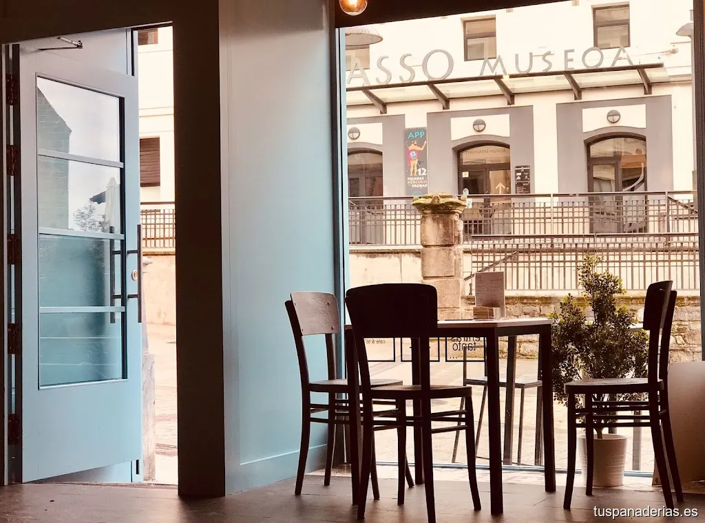 Mientras Tanto Café