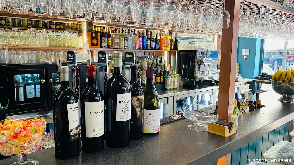 Taberna Cruza la Calle