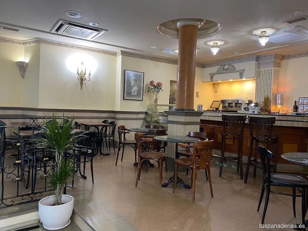 La Panadera Cafeteria