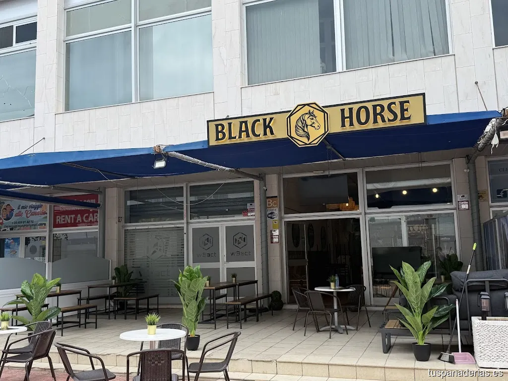 BLACK HORSE Gastro Pub