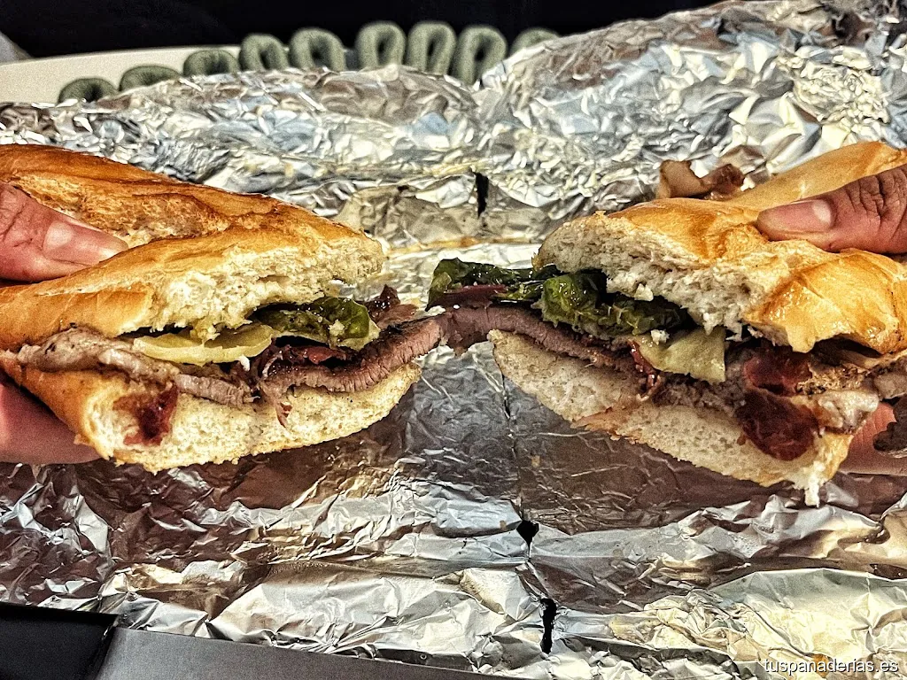 Bocatería y Panadería El Pelotazo