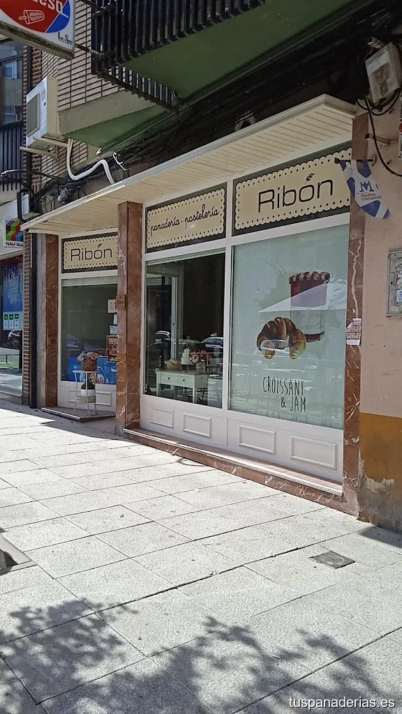 Panadería Pastelería Ribón C/ Las Farolas