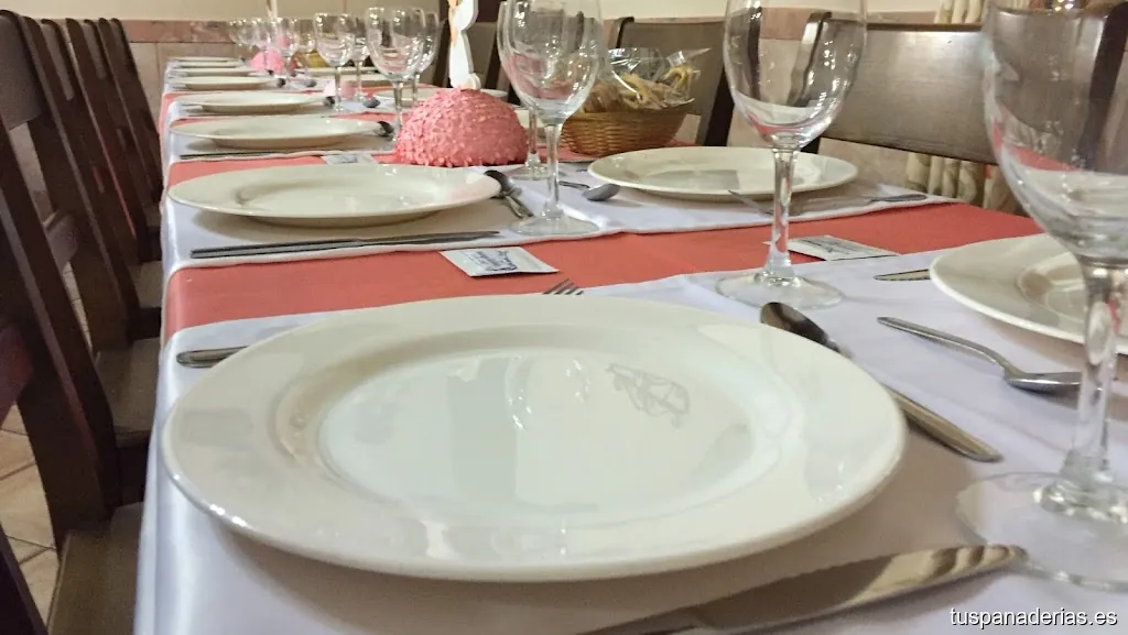 Bodega Roldan - Restaurante en Bollullos Par del Condado