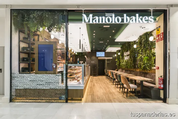 Manolo Bakes