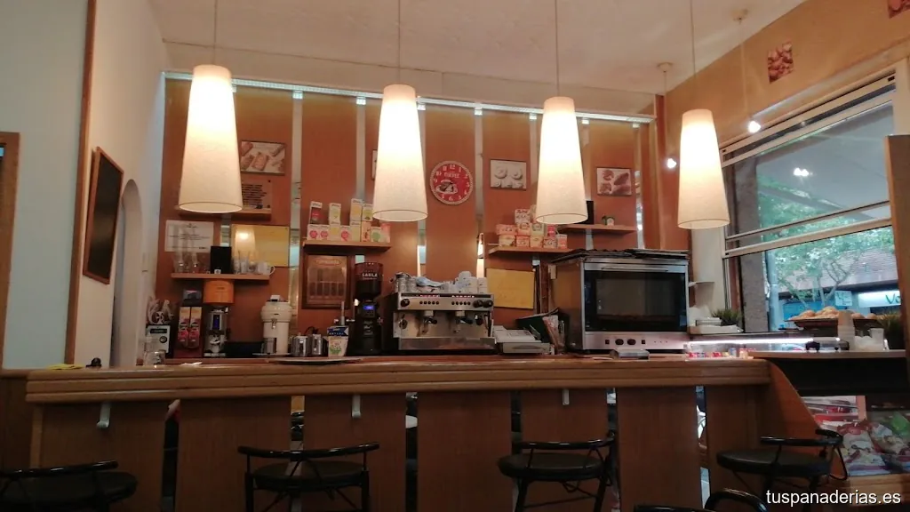 Granja Croissanteria Quims