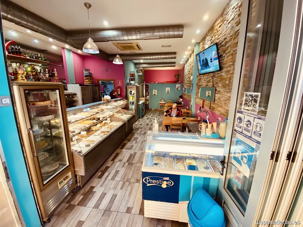 Cafetería Pastelería San Francisco 2