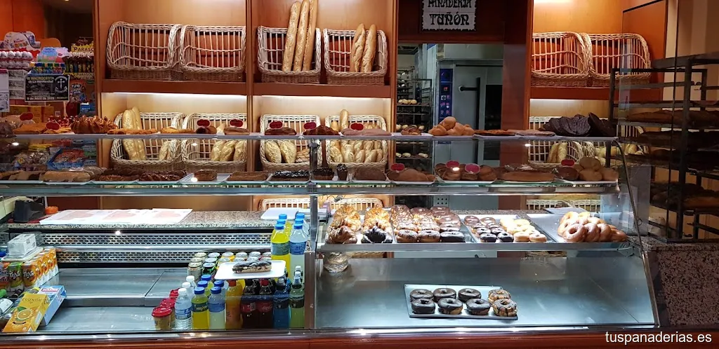 PANADERÍA TUÑÓN