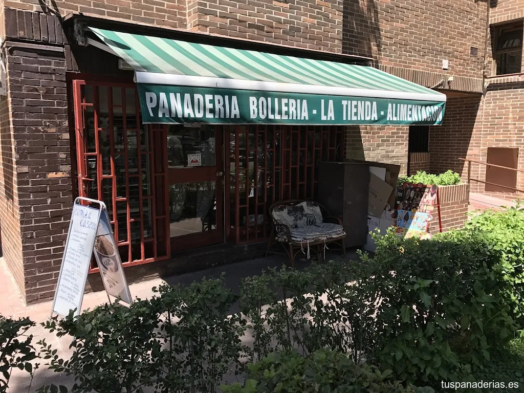 La TIENDA Panaderia Y Comida Casera