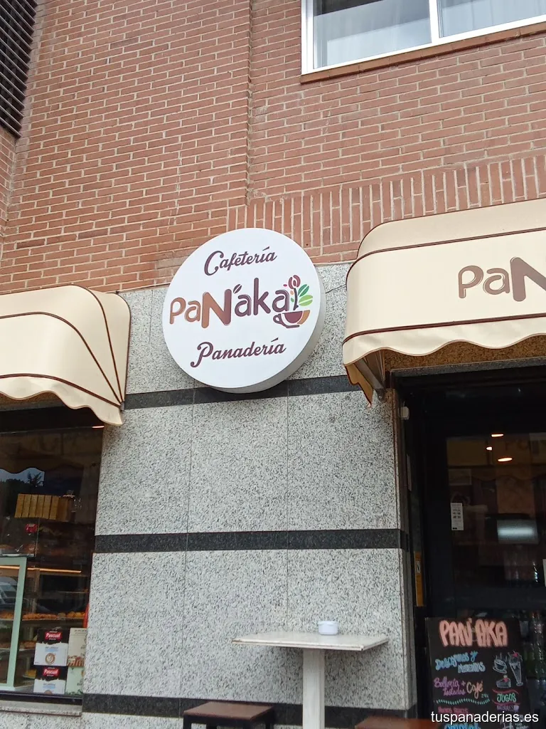 PANADERIA CAFETERIA PANAKA