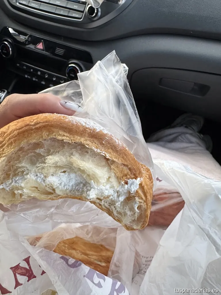 Panaderia Confiteria Gines