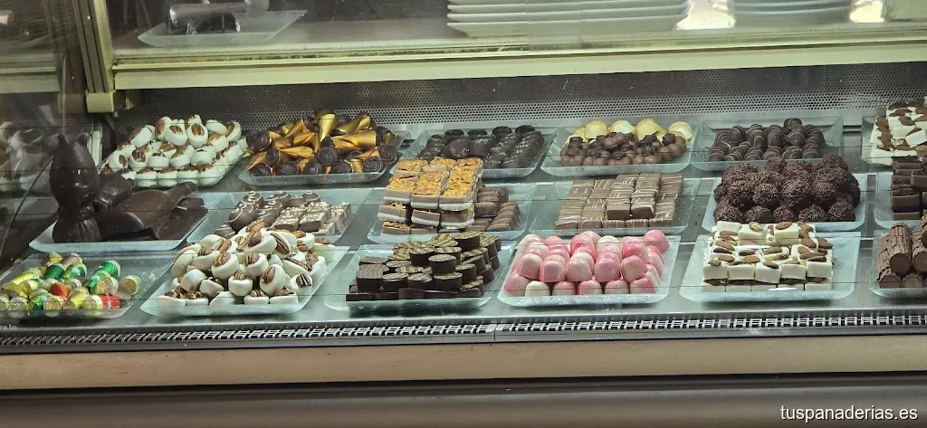 Cafetería/pastelería Cruz y García