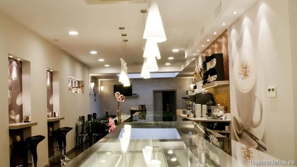 MARIA LUISA(pastelería&catering)