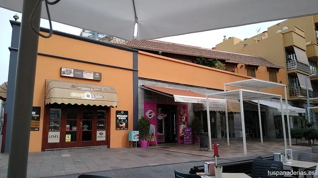 Panadería Pastelería Antojito's