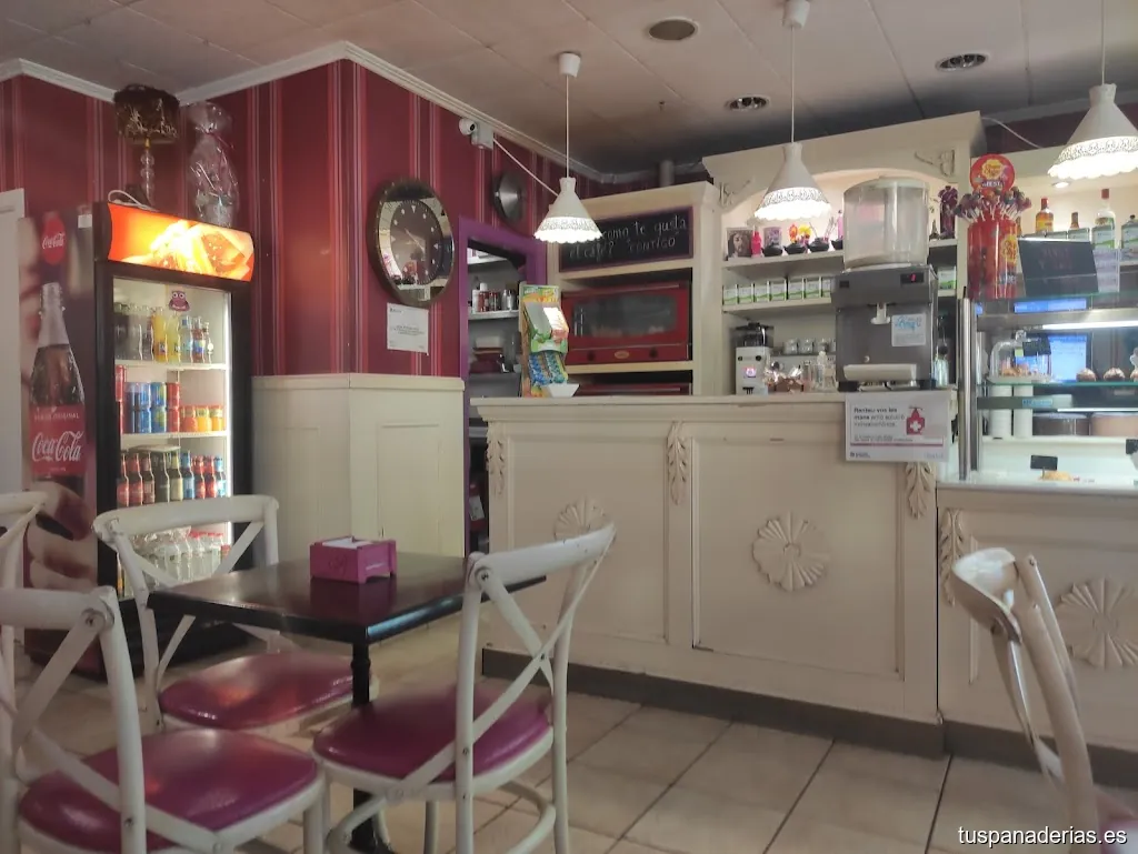 Cafetería Fucsia