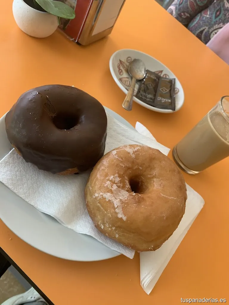 Panaderia y Pasteleria De Cecilio