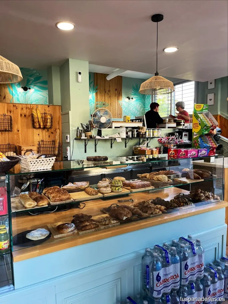 Panadería La Petita Adena