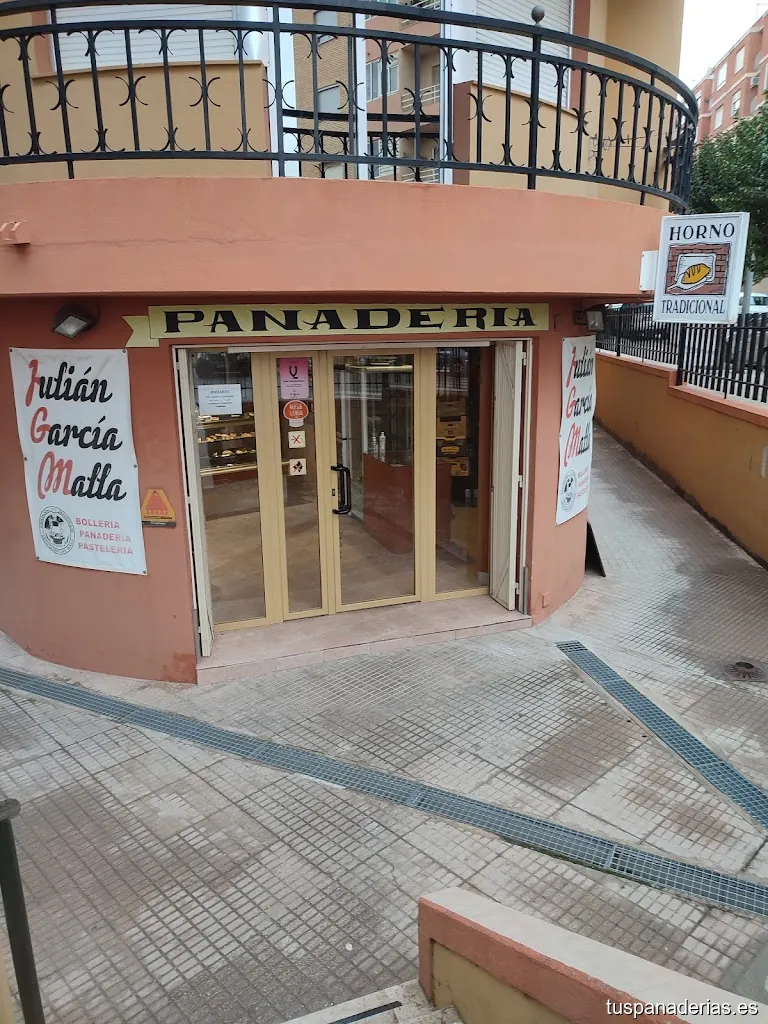 Julián García Malla BOLLERÍA PASTELERÍA PANADERÍA.