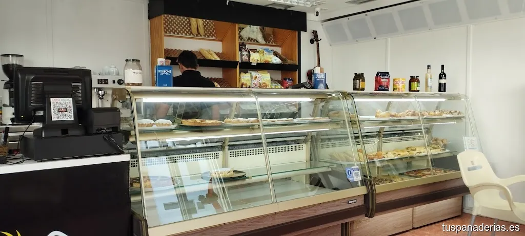 Panadería Cafetería Pastelería El Goloson