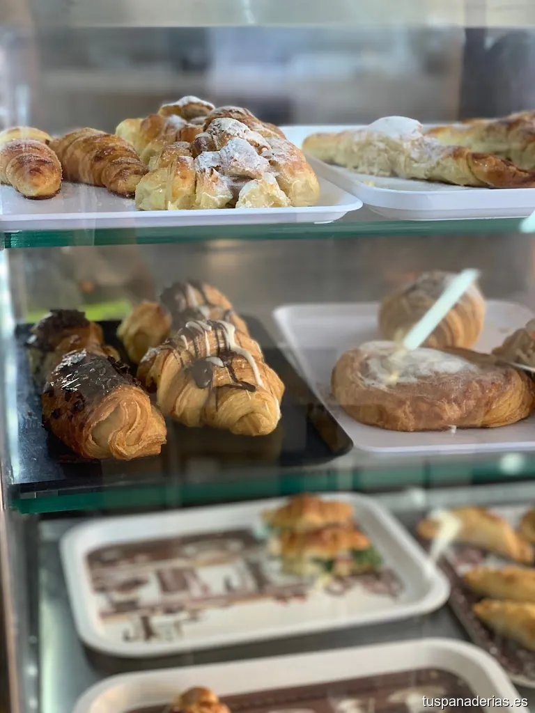 Cafetería La Media Luna