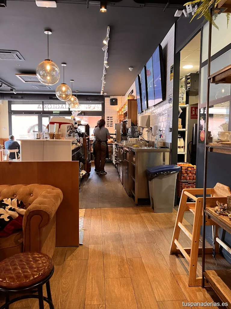 Santagloria Coffee & Bakery