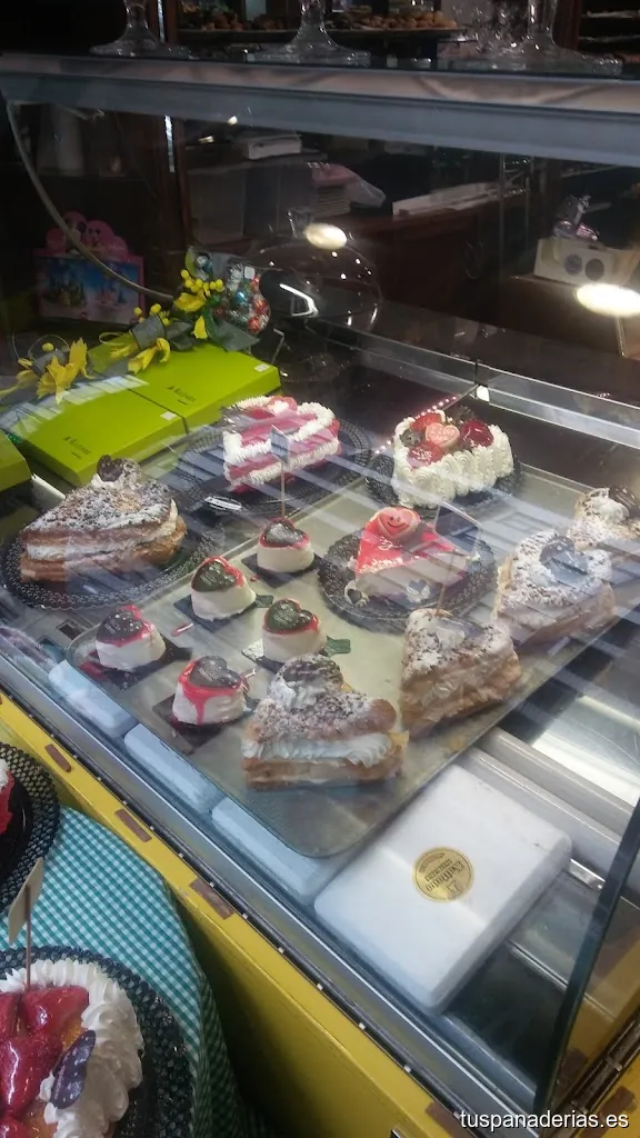 Kaitana San Miguel pasteleria y panaderia