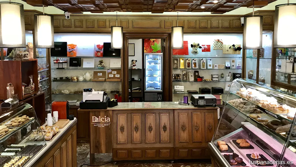 Confitería Dulcia - Alfredo Reig