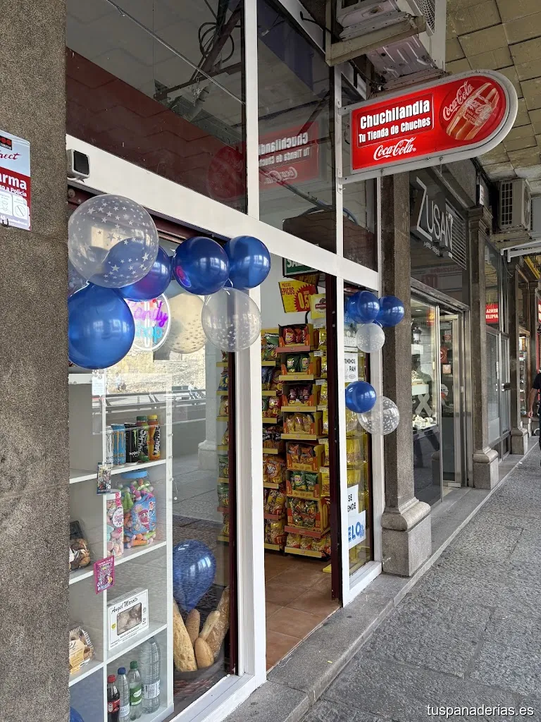 Chuchilandia - Tienda de golosinas y panadería