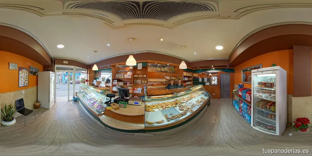 Pasticeria en valencià, pastisseria en català