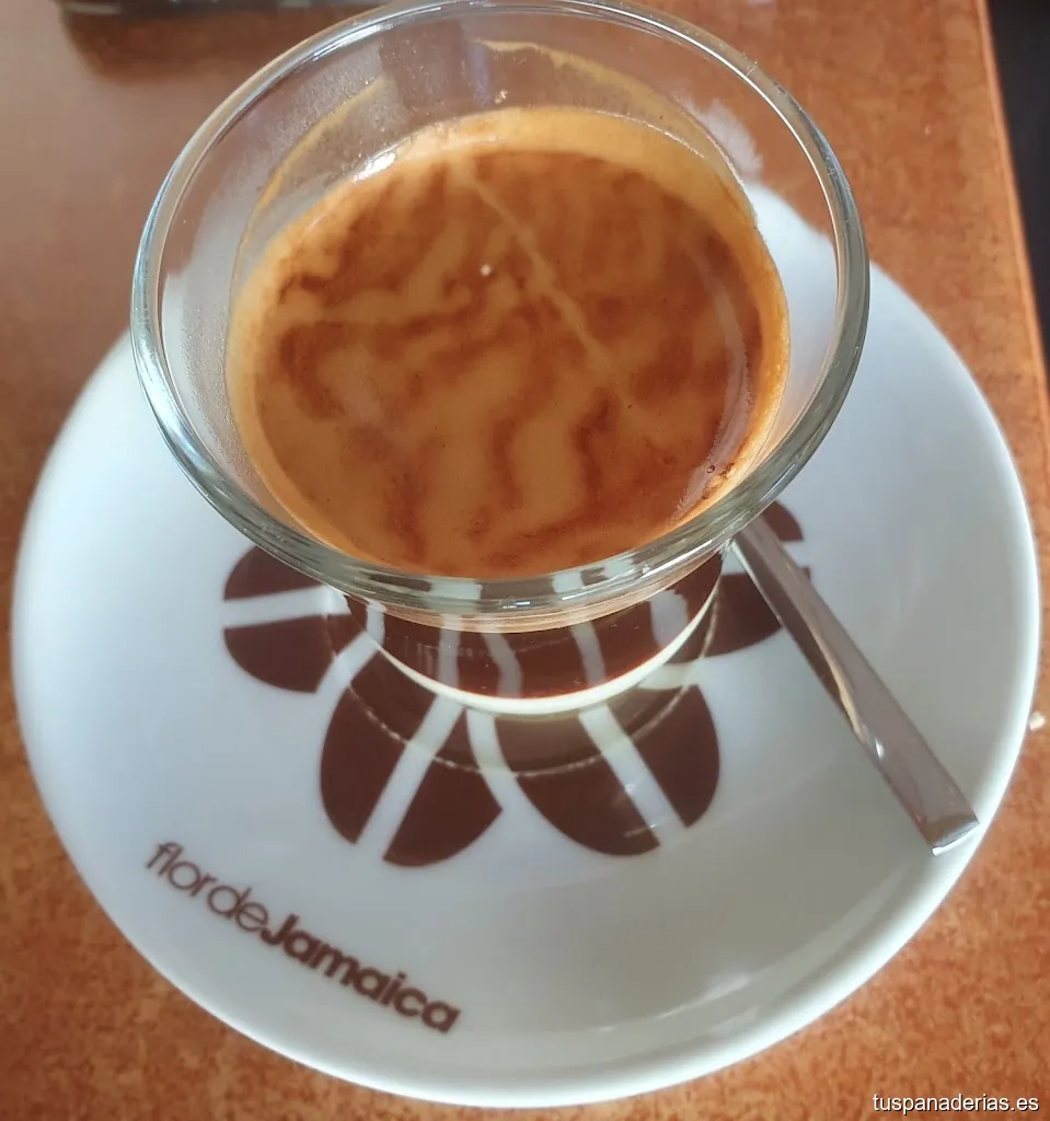 La Cafetería Pastelería Desayunos