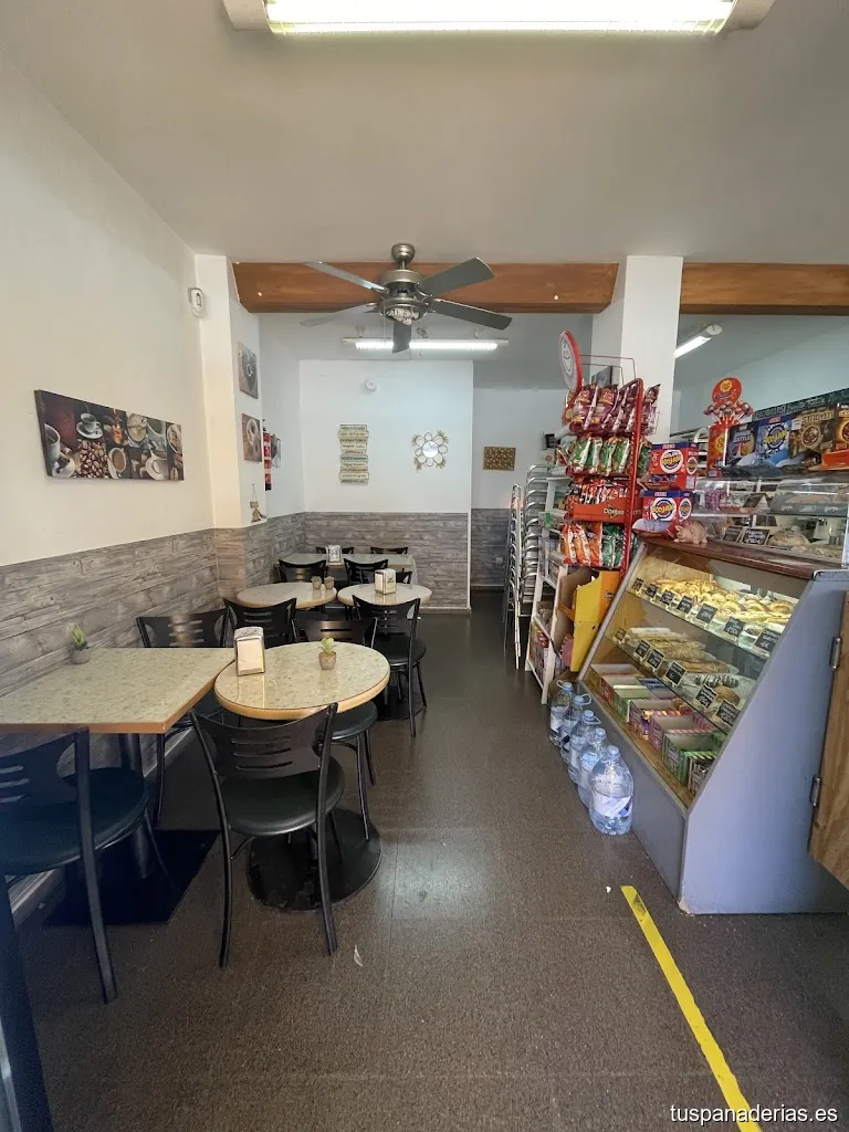 Cafetería Panadería El Molí