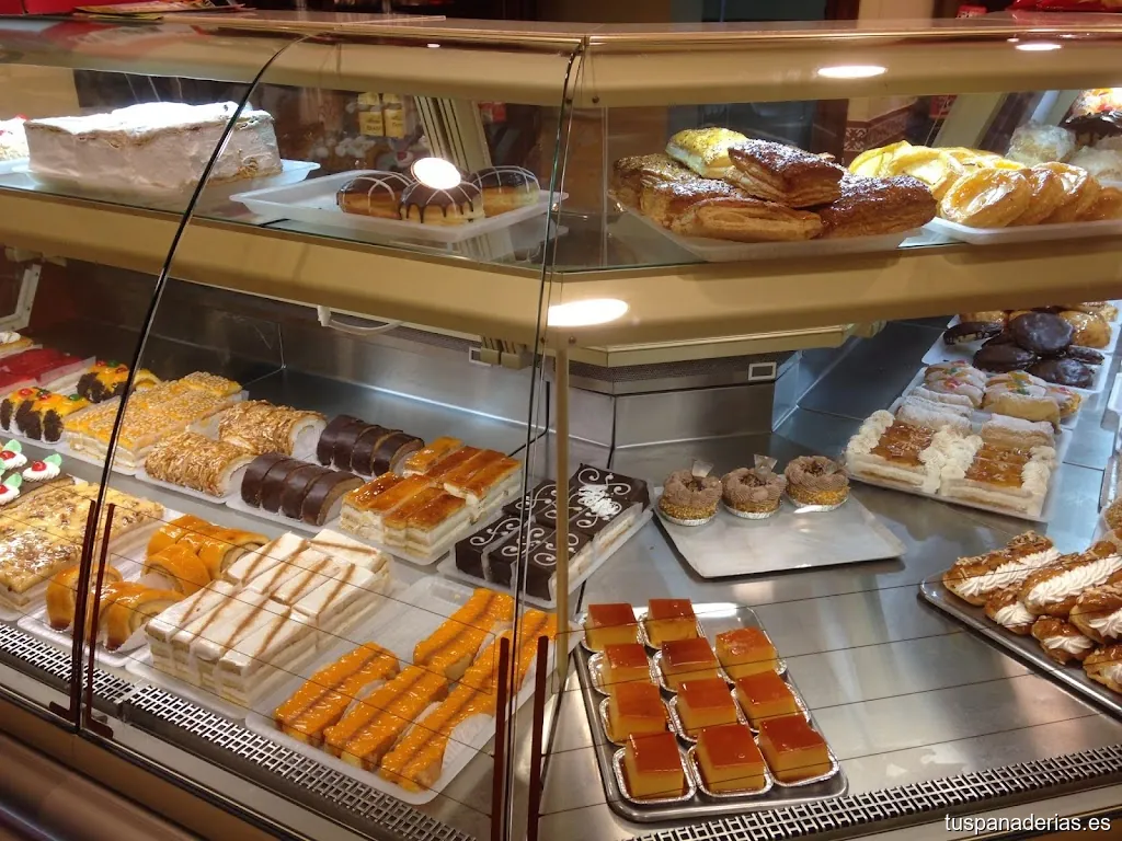 Pasteleria Virgen Del Carmen Hnos. Marin Calderón