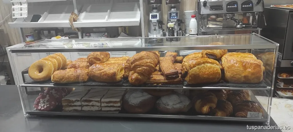 Panadería Cafetería Laura