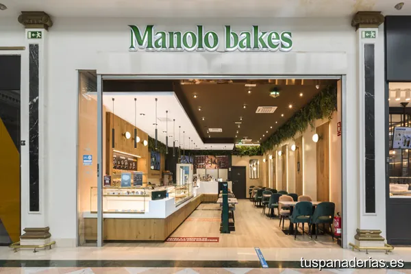 Manolo Bakes